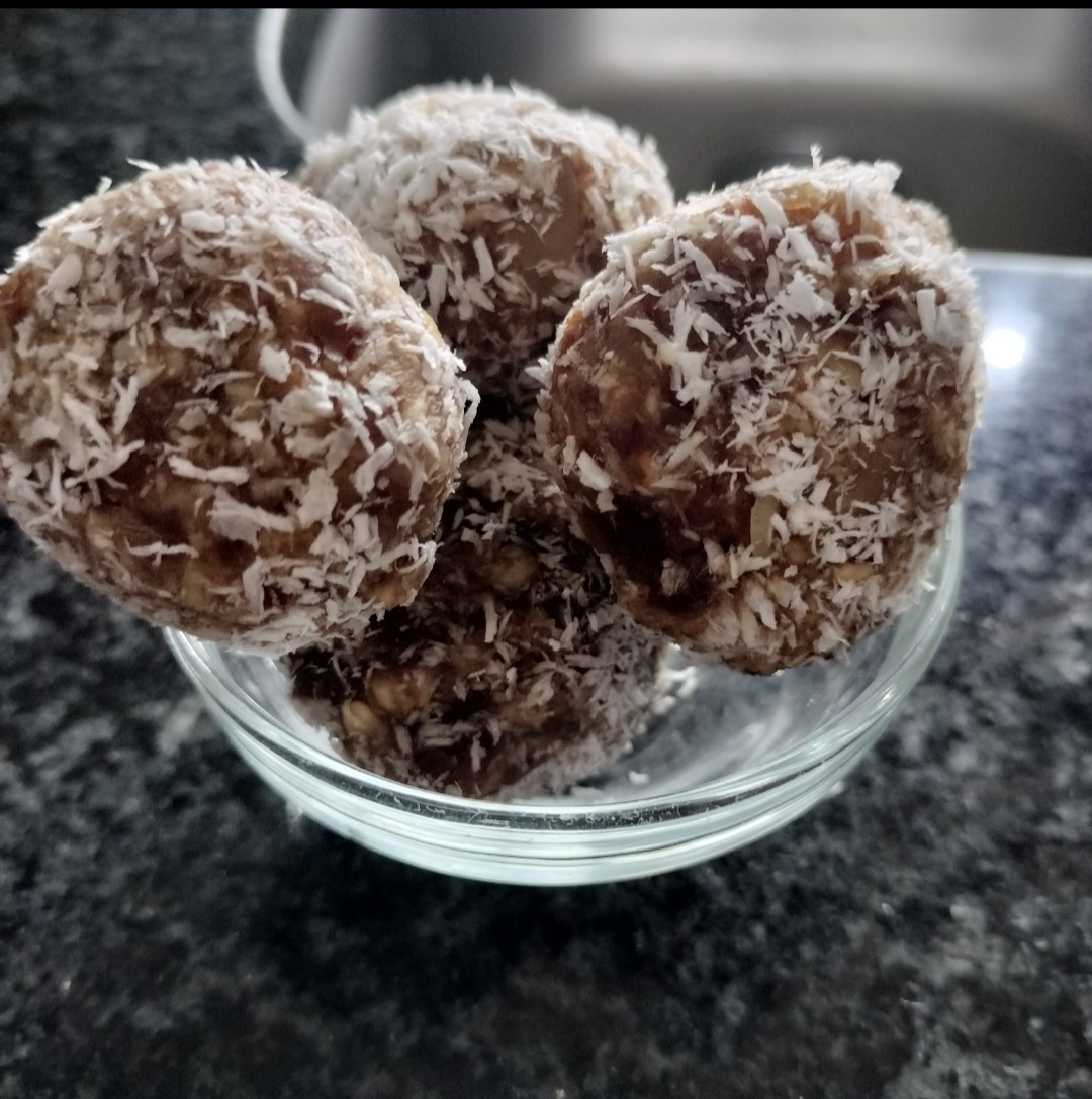 No-bake energy balls
